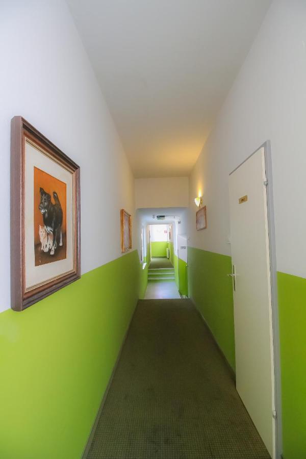 Economic Sb Apartment Viena Exterior foto